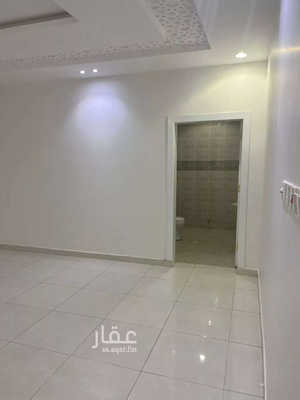 شقة 4 غرف في الرمال 8