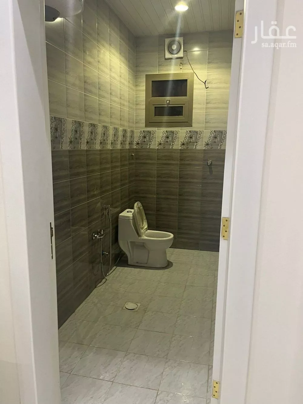 شقة 4 غرف في الرمال 9