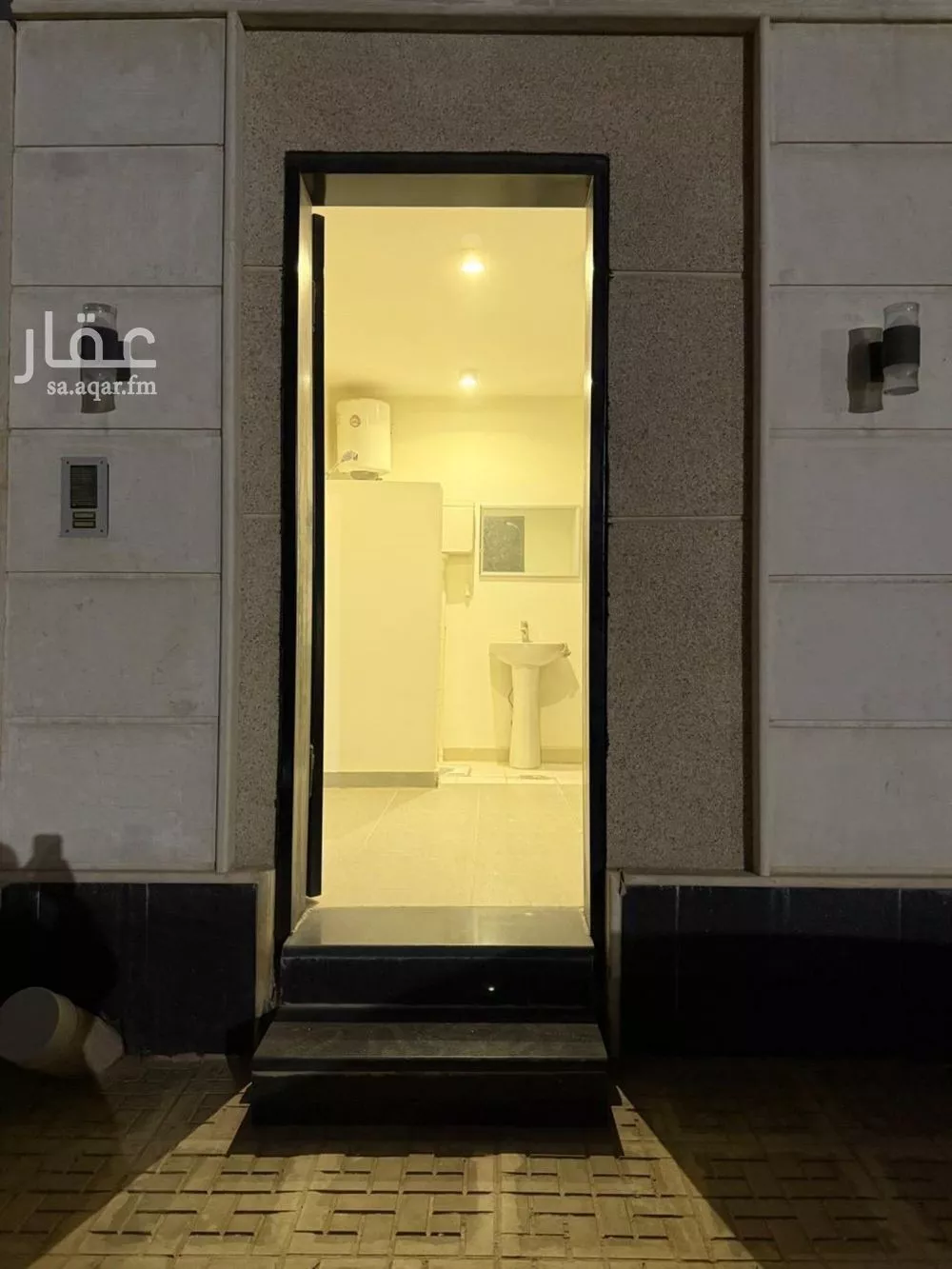 دور 3 غرف في العارض 10