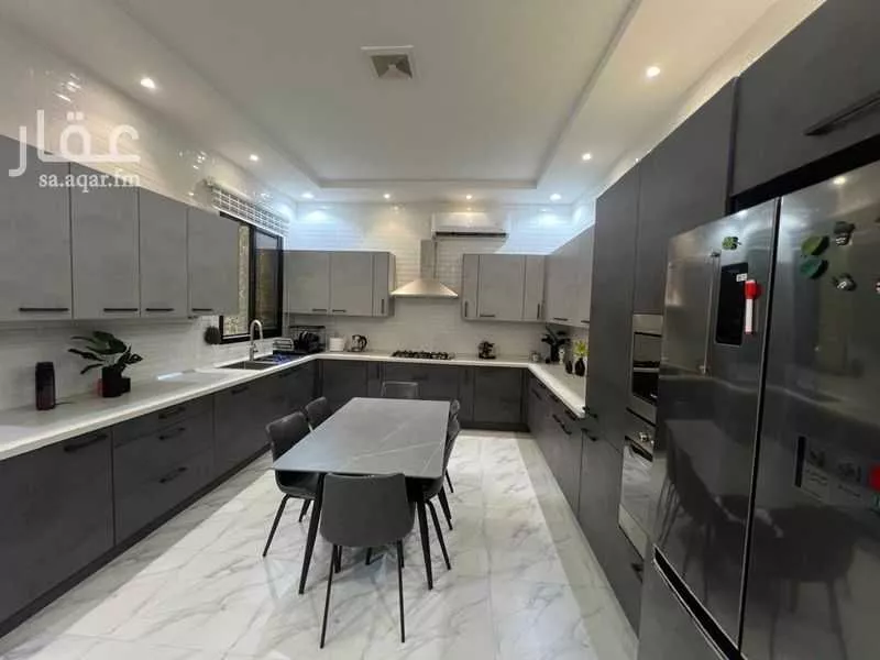 فيلا 5 غرف في الرمال 4