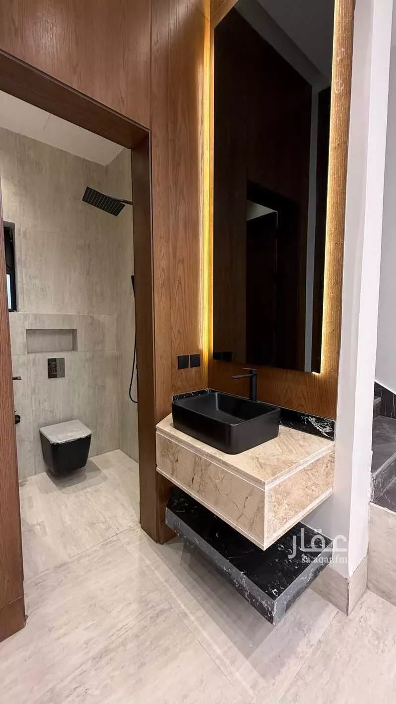 فيلا 7 غرف في الشرق 7