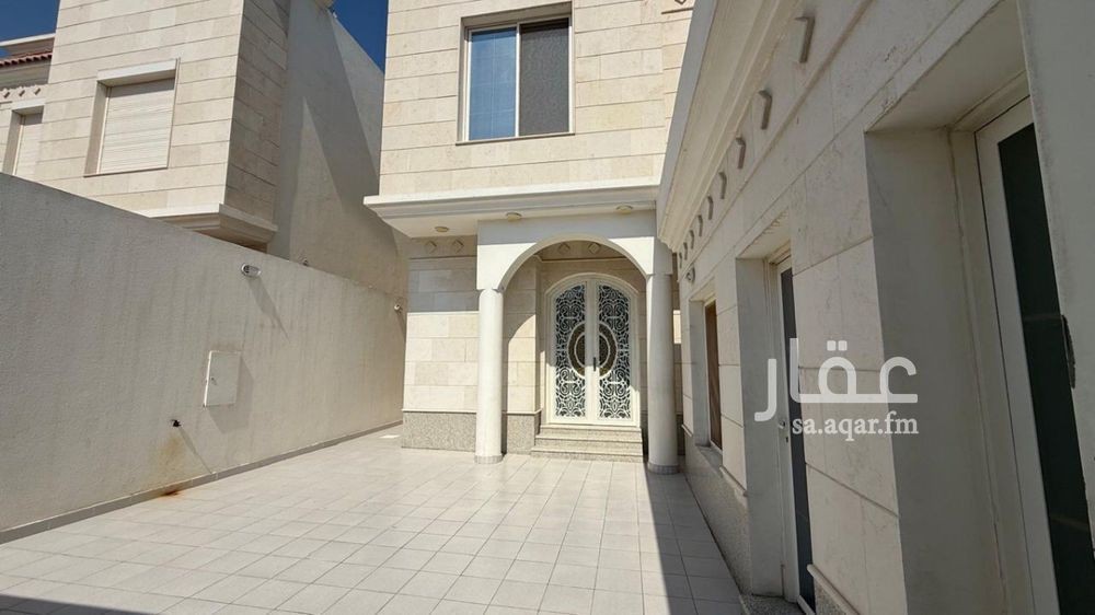 4 bedroom villa in Al Buhairah, Eastern Province 3