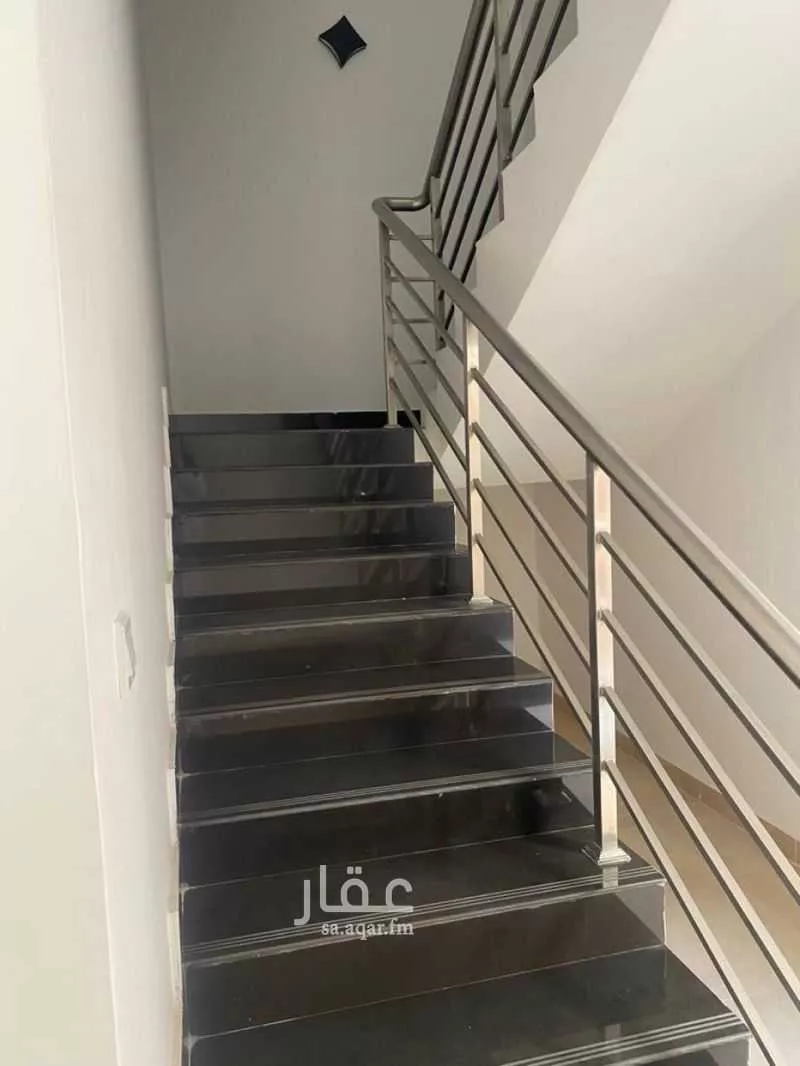 فيلا 3 غرف في العارض 12