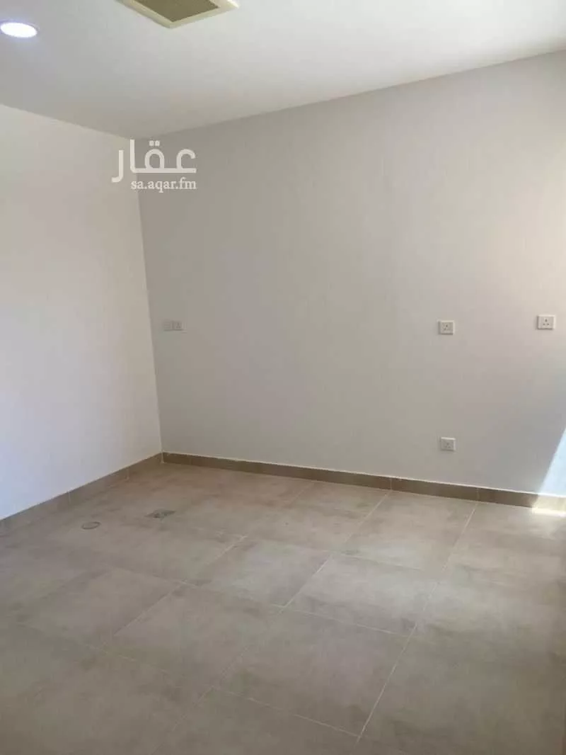 فيلا 3 غرف في العارض 4