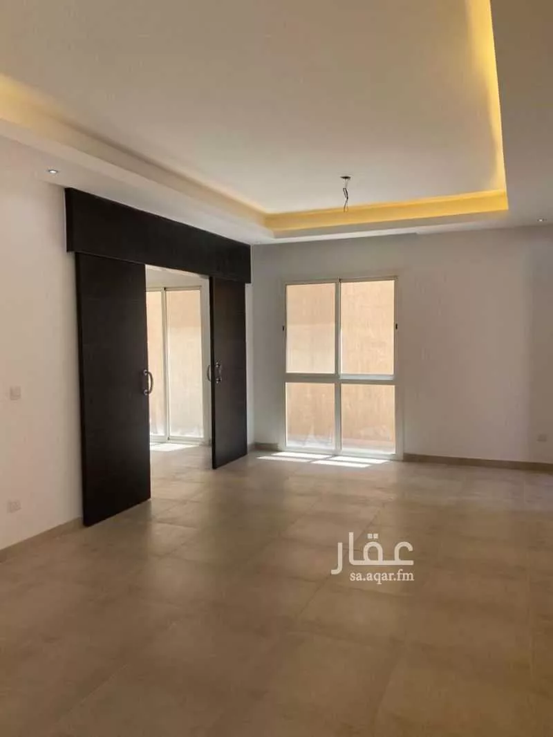 فيلا 3 غرف في العارض 8