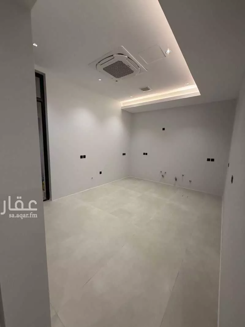 فيلا 5 غرف في الملقا 9