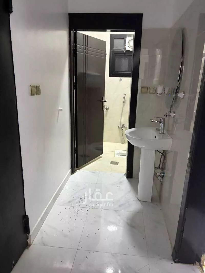 دور 3 غرف في العزيزية 3