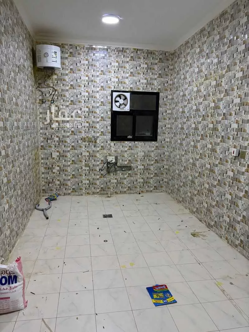 دور 3 غرف في العزيزية 4