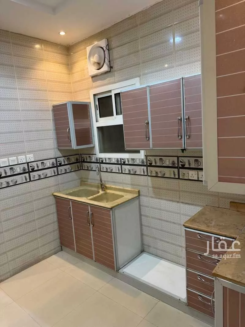 شقة 1 غرف في العريجاء 4