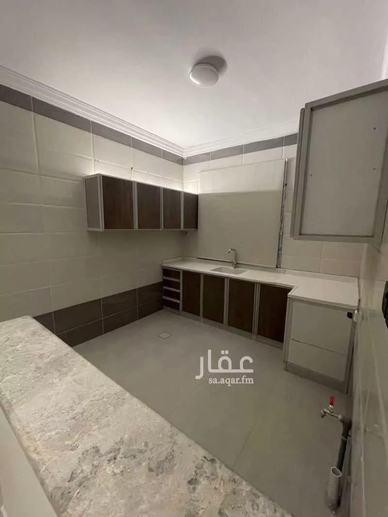 شقة 2 غرف في الرصيفة 4