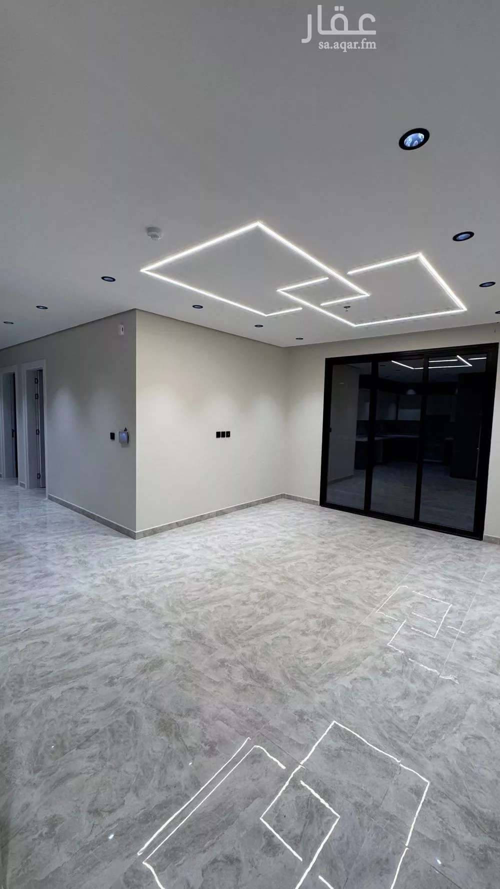 شقة 3 غرف في الحمرا 2