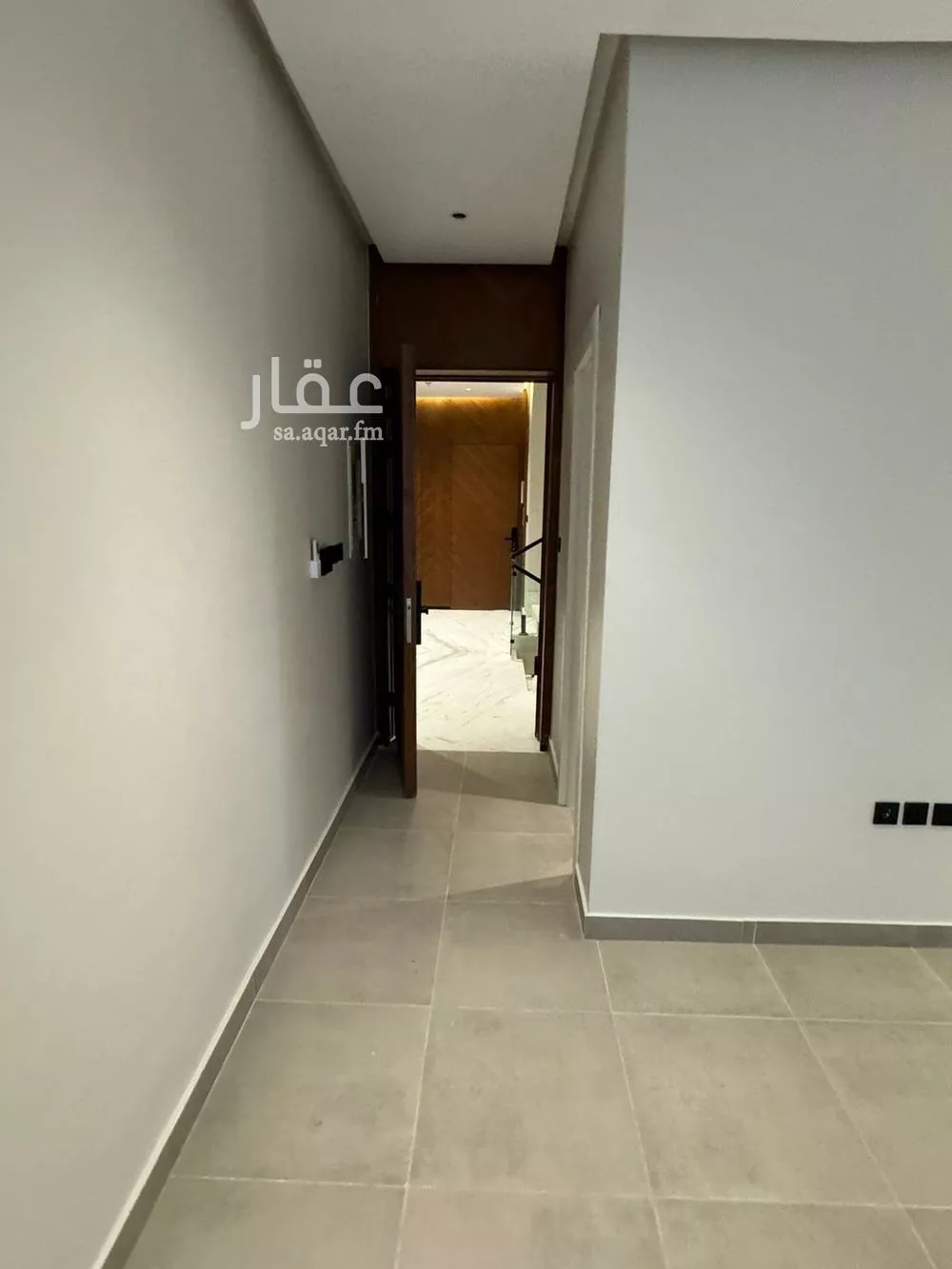 شقة 3 غرف في الملقا 21