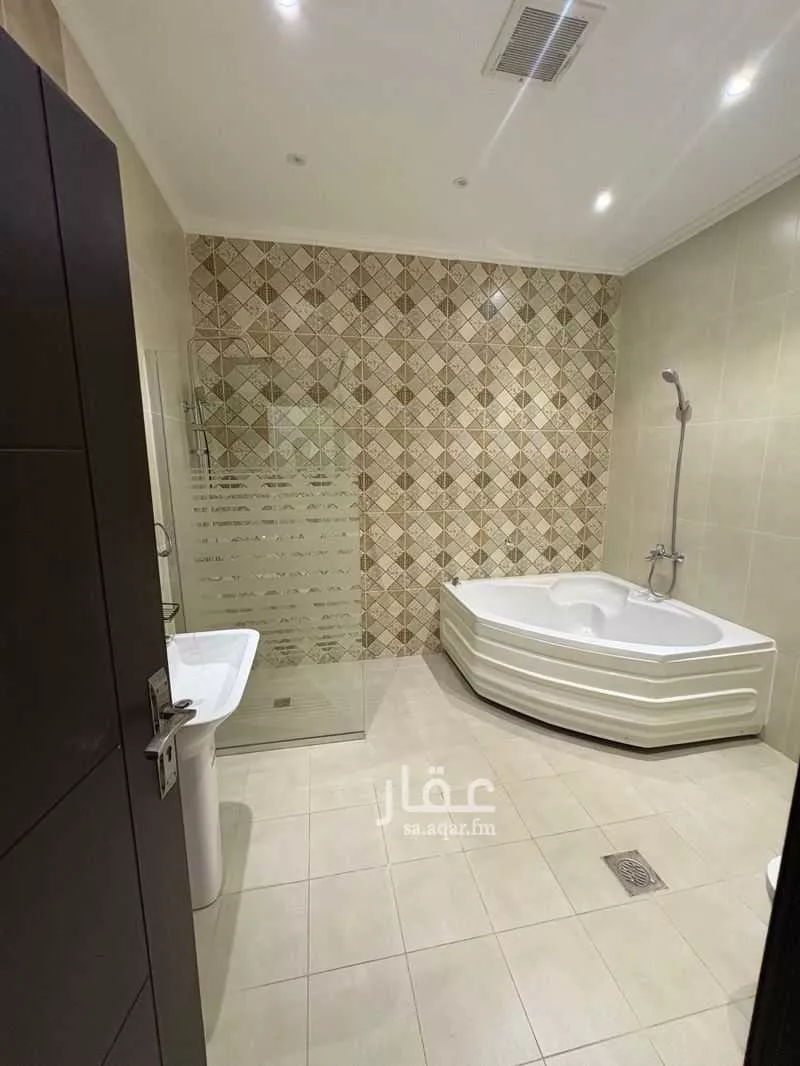 فيلا 7 غرف في الزهراء 5