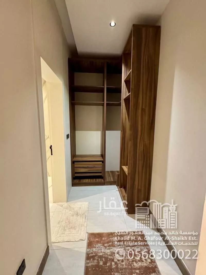 فيلا 5 غرف في السيف 17