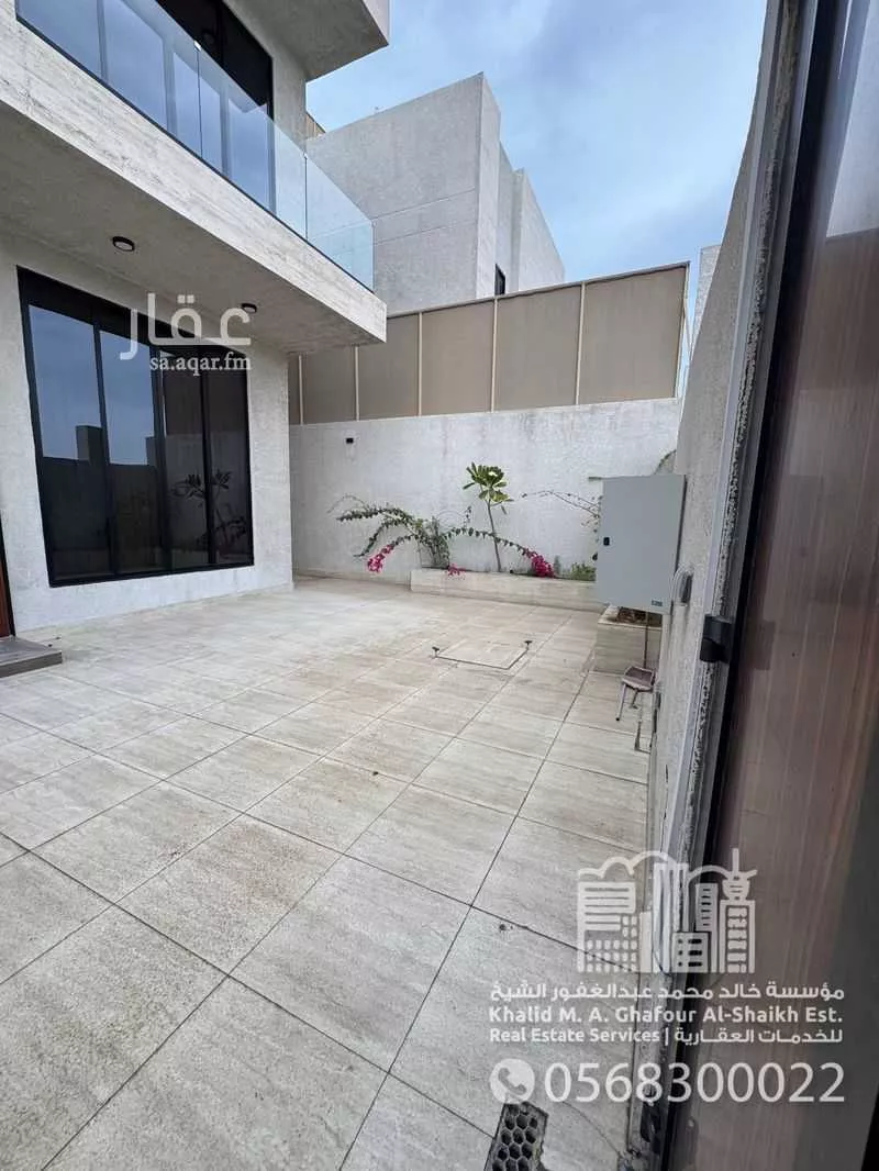 فيلا 5 غرف في السيف 22