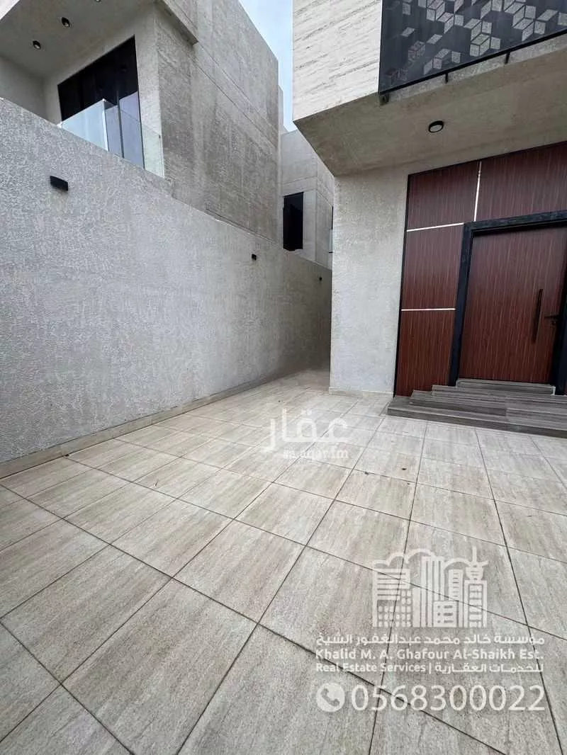 فيلا 5 غرف في السيف 23