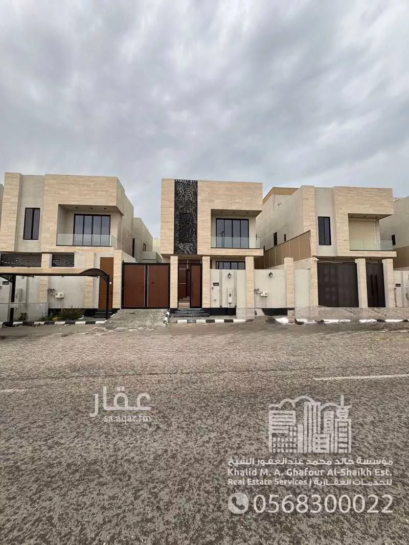 فيلا 5 غرف في السيف 24