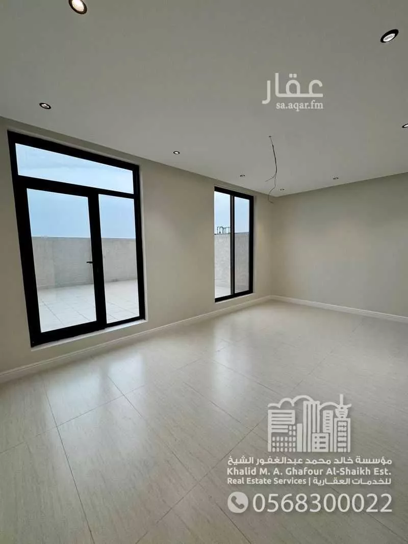 فيلا 5 غرف في السيف 26