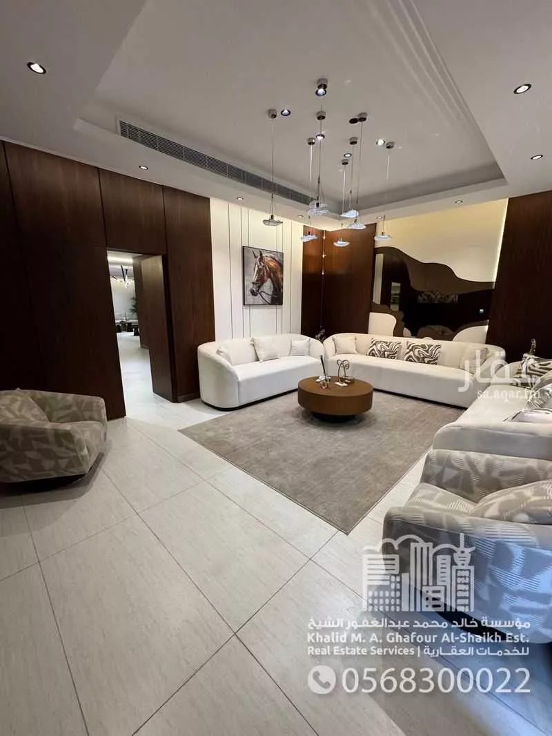 فيلا 5 غرف في السيف 5