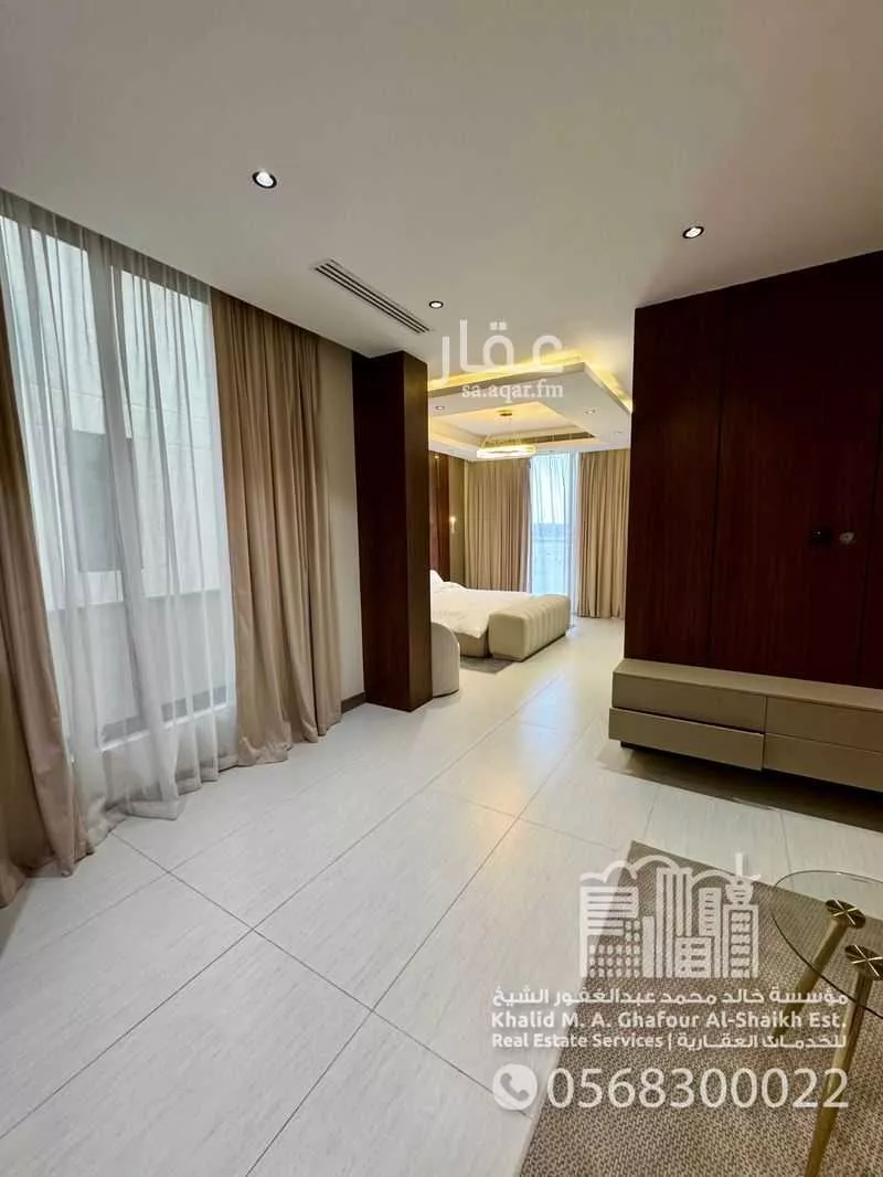 فيلا 5 غرف في السيف 10