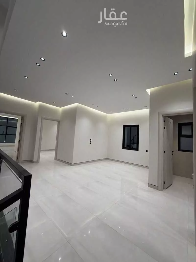 فيلا 8 غرف في ضاحية الملك فهد 9