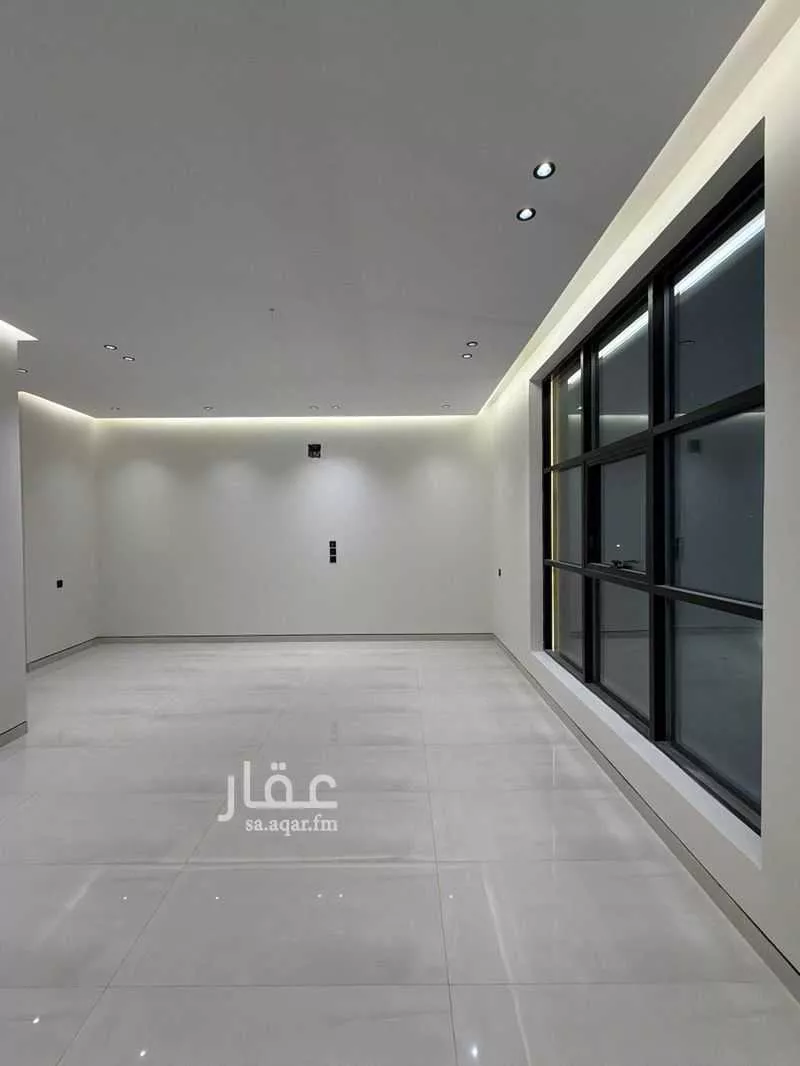 فيلا 8 غرف في ضاحية الملك فهد 10