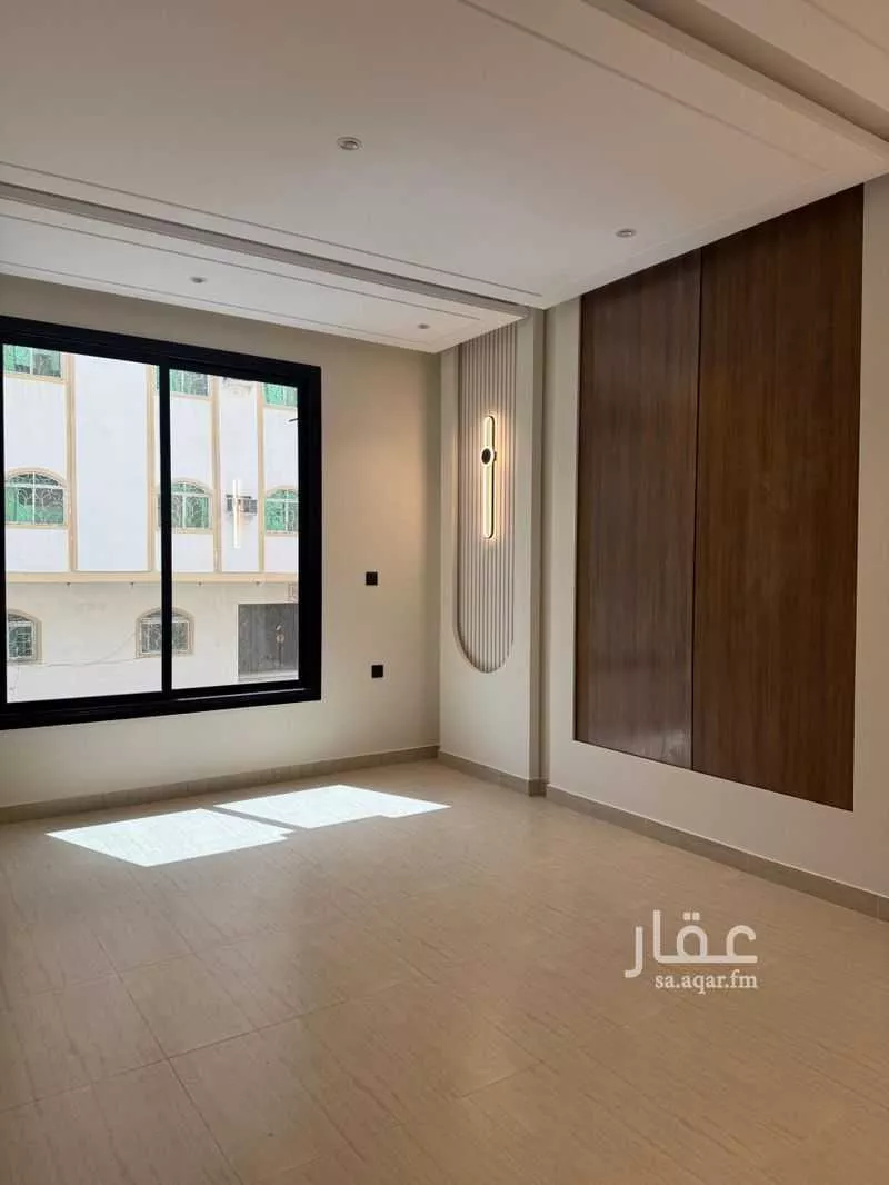 شقة 5 غرف في الحمراء و ام الجود 12