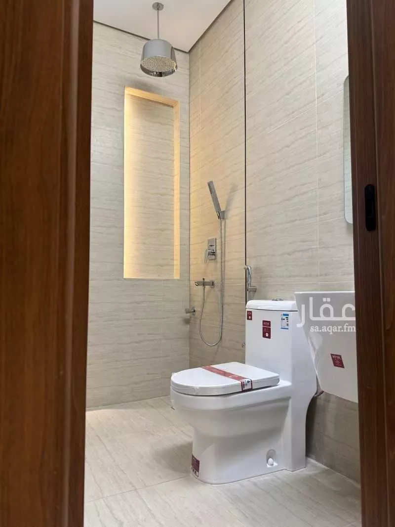 شقة 5 غرف في الحمراء و ام الجود 10