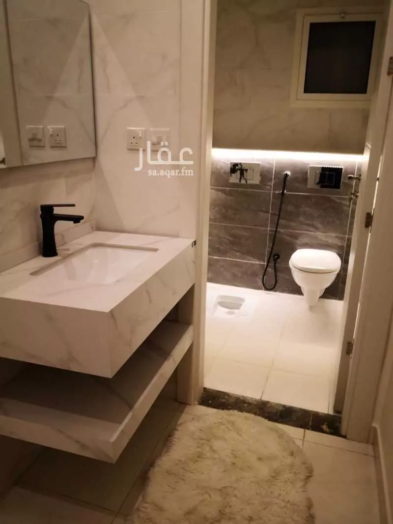 شقة 5 غرف في بطحاء قريش 8