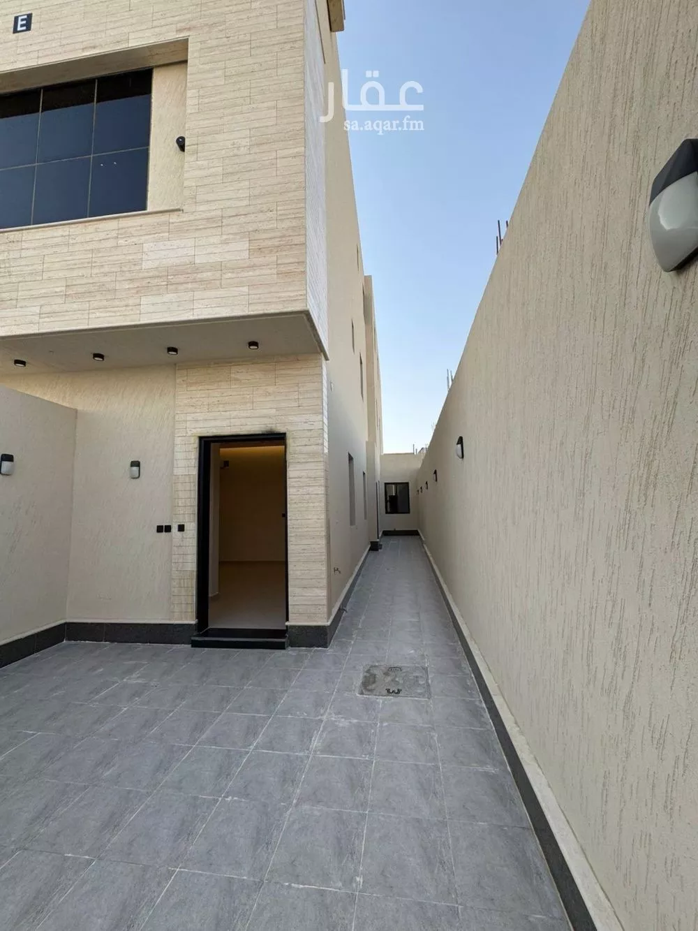 5 bedroom floor in Ash Sharq 4
