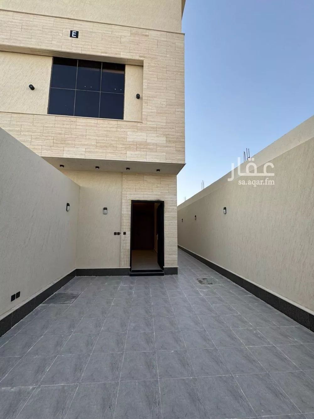 5 bedroom floor in Ash Sharq 8