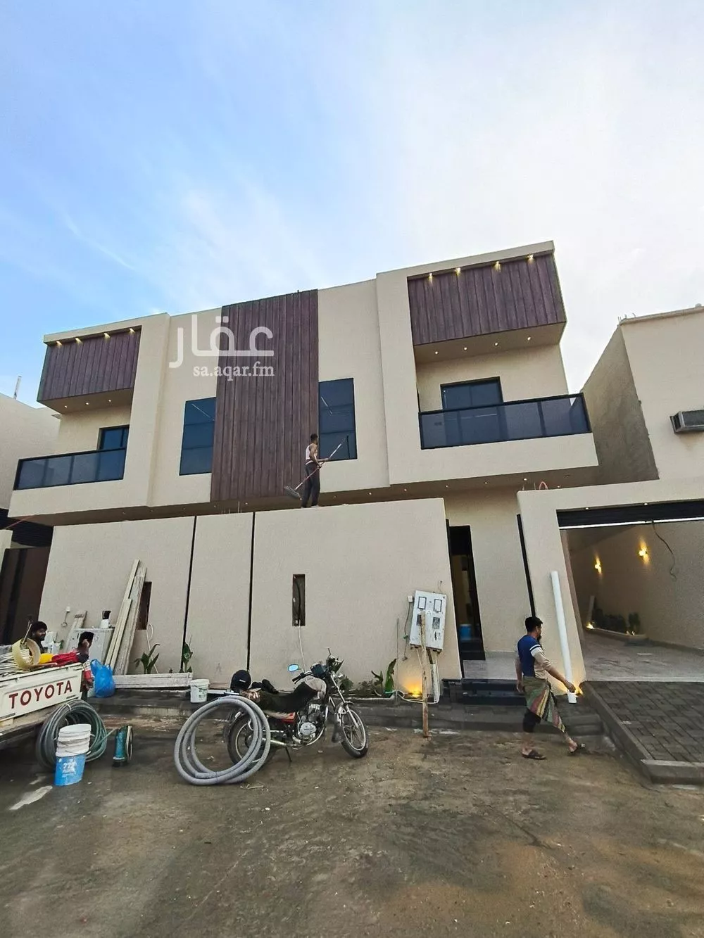 فيلا 6 غرف في العريجاء الوسطى 2