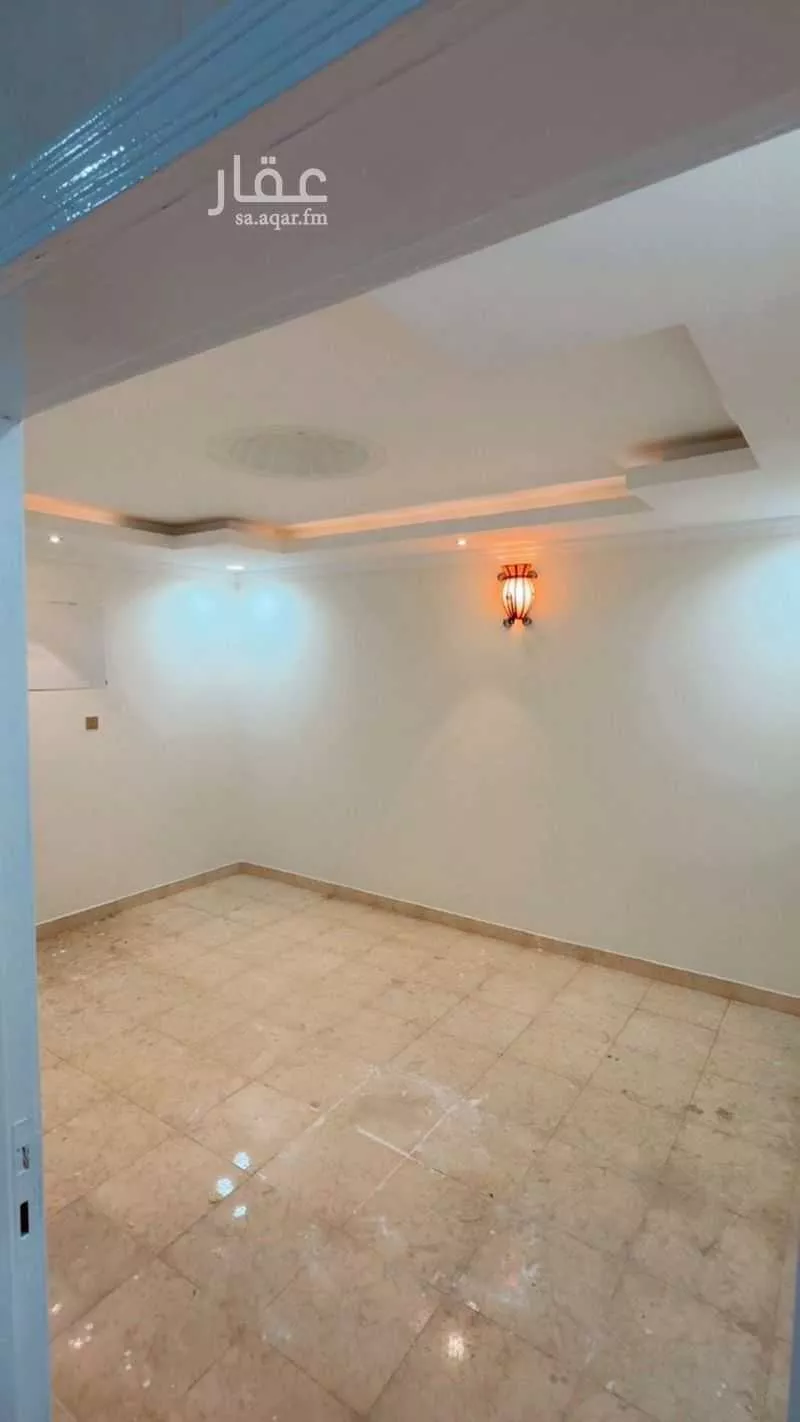 3 bedroom floor in Tuwaiq 4