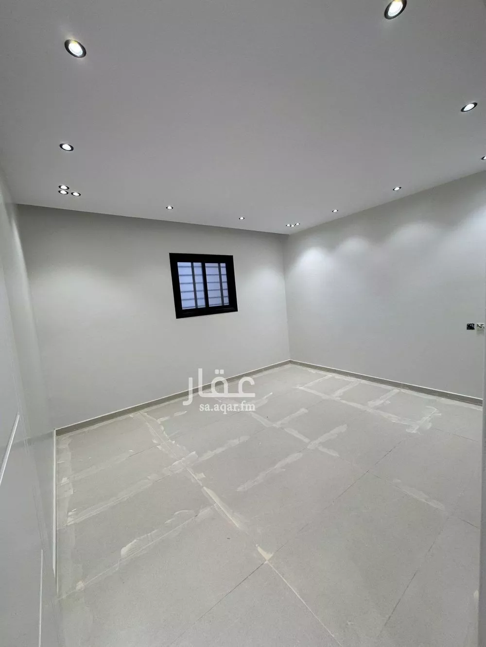 شقة 4 غرف في الشرق 10