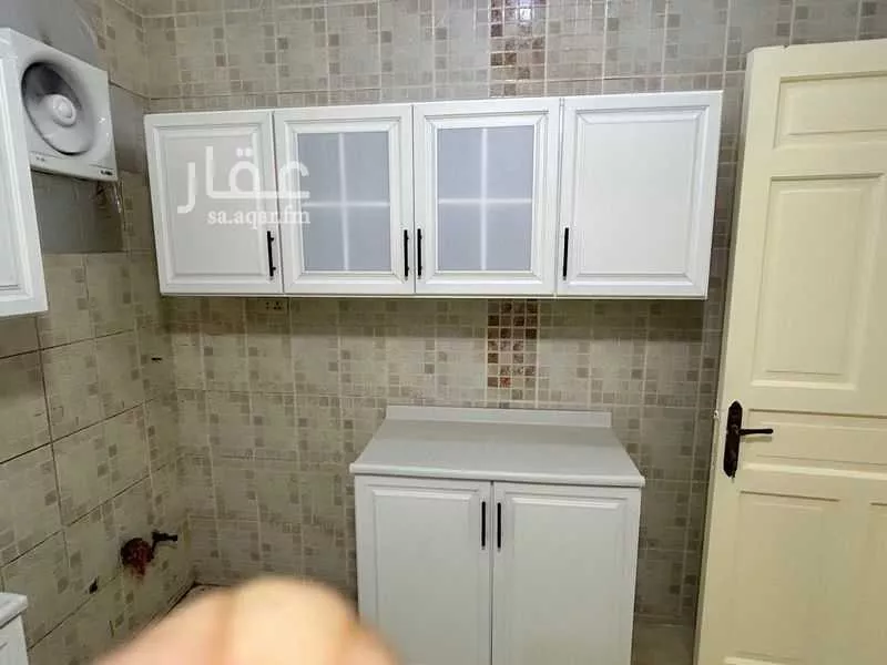 3 bedroom apartment in Al Rawdah 9