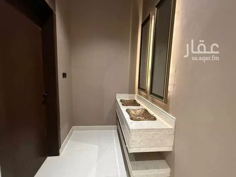 فيلا 6 غرف في الجنادرية 4