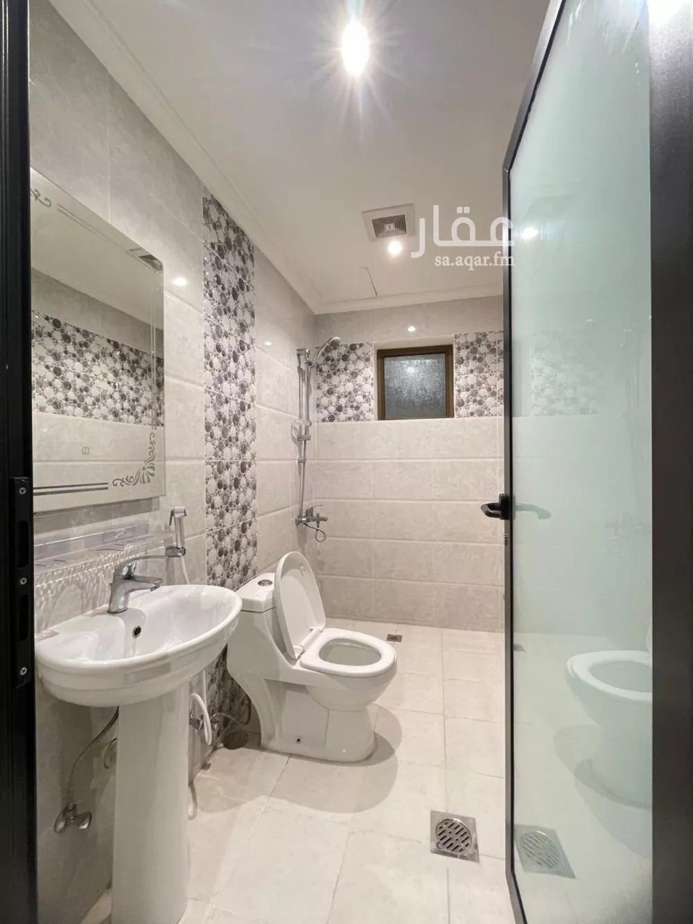 شقة 2 غرف في الزهور 7