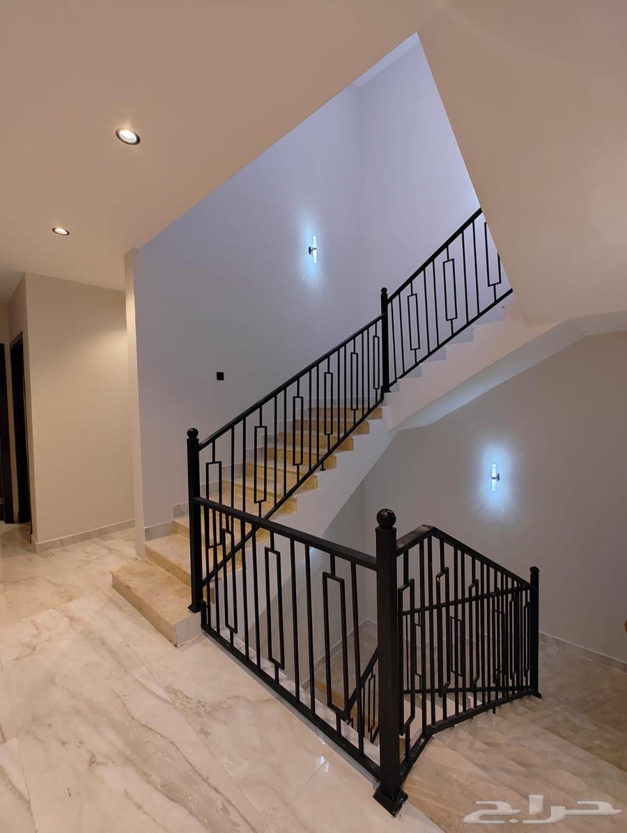 فيلا 8 غرف في الوفاء 13