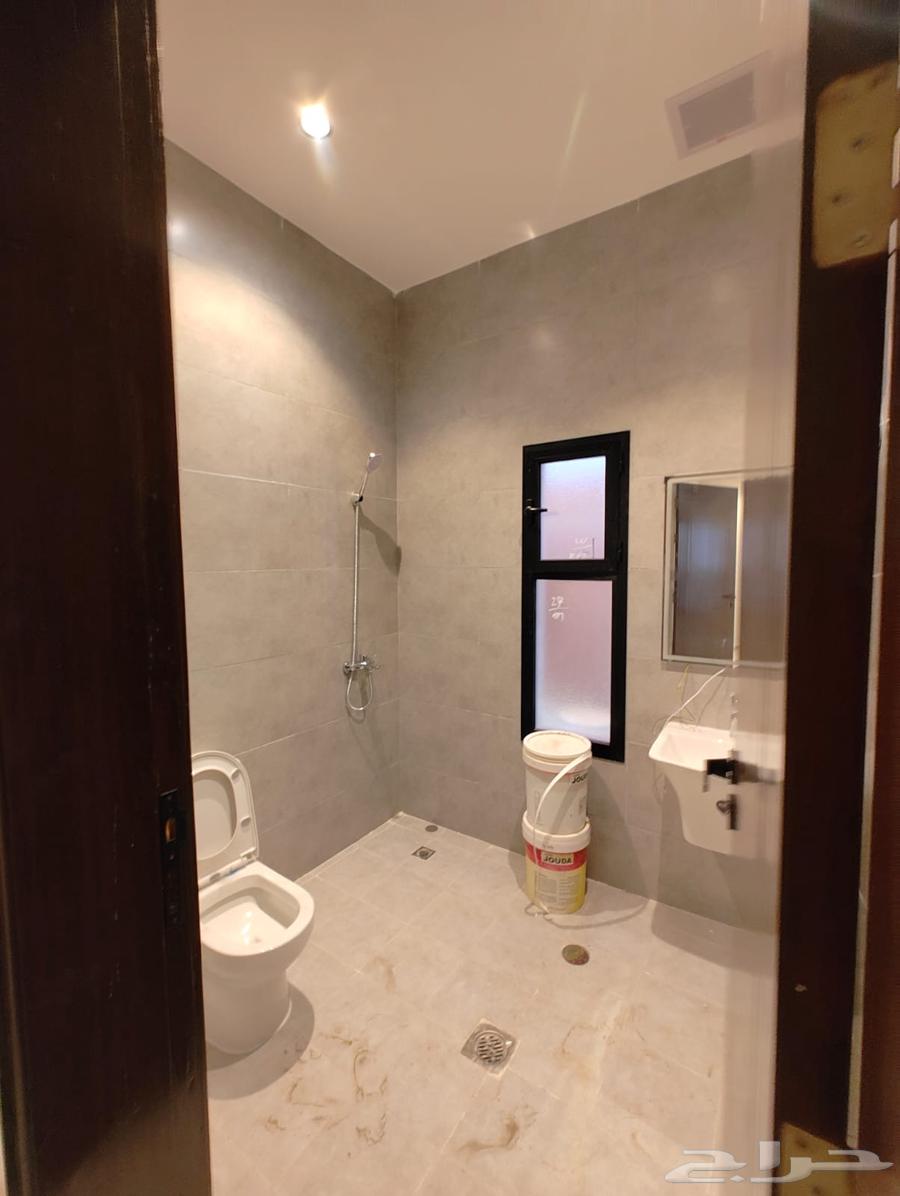 فيلا 8 غرف في الوفاء 15