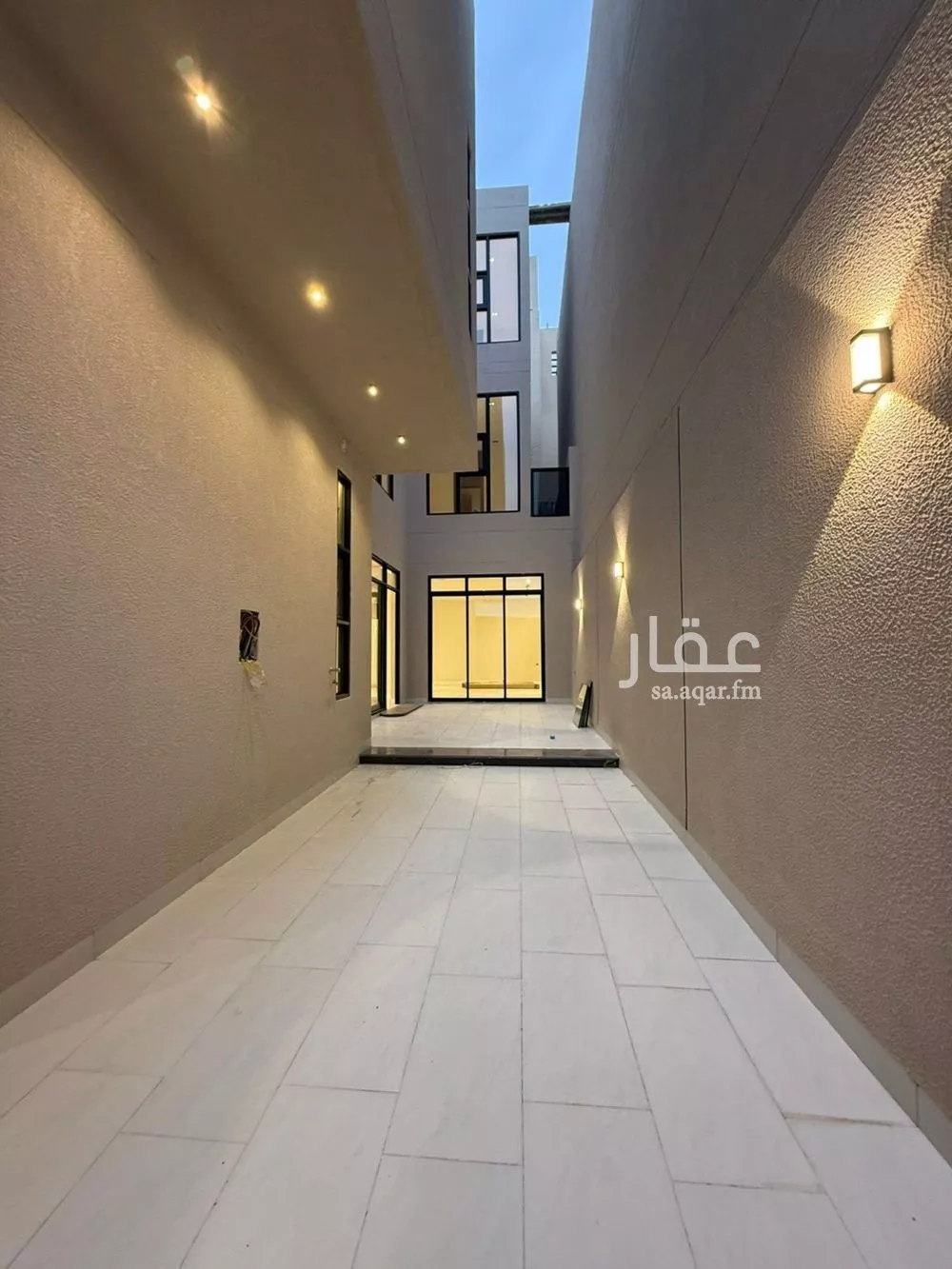 فيلا 6 غرف في المهدية 15