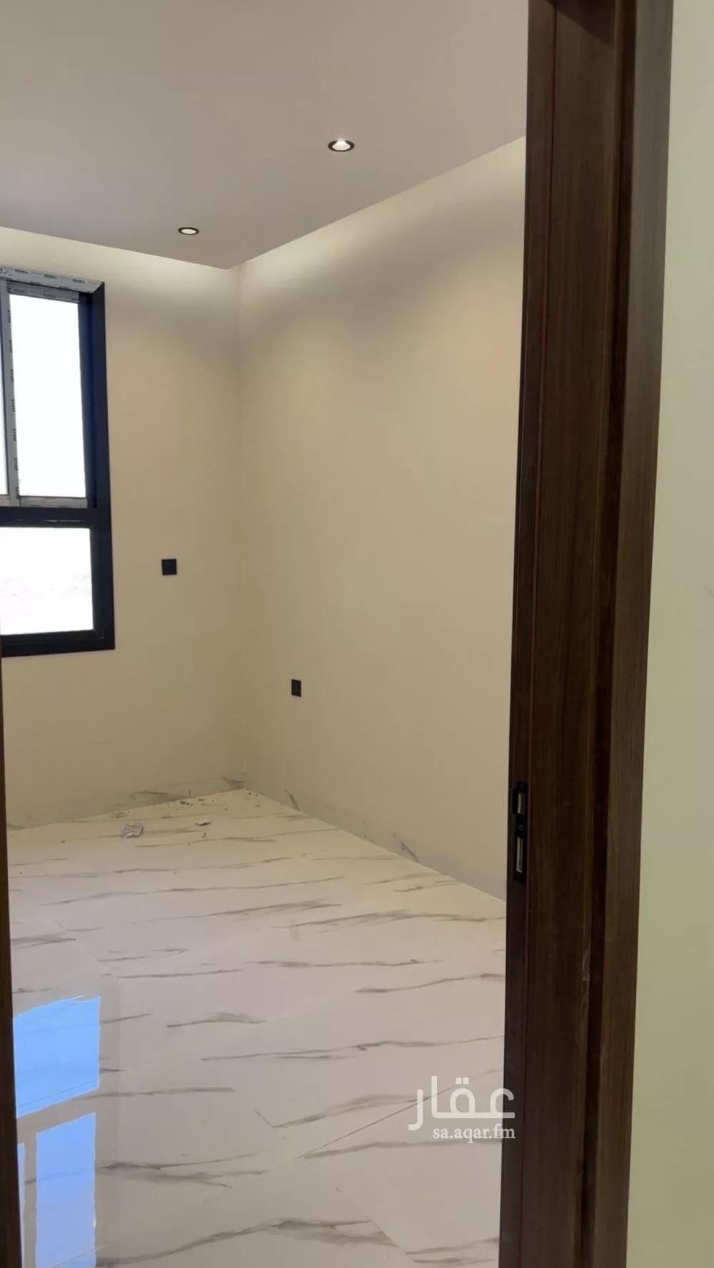 شقة 4 غرف في الجزيرة 6