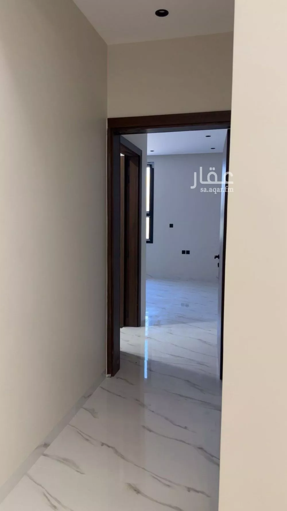 شقة 4 غرف في الجزيرة 8