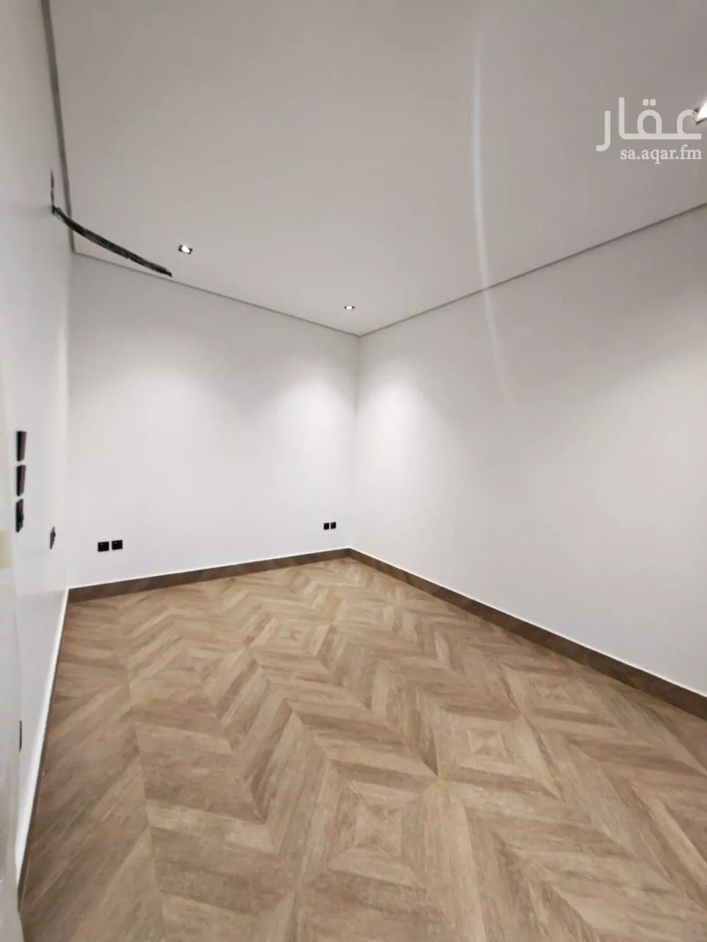 فيلا 4 غرف في الياسمين 9