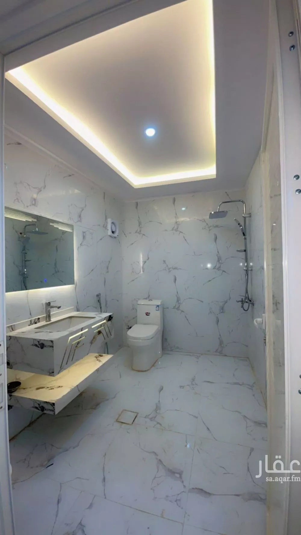 شقة 1 غرف في الملقا 3