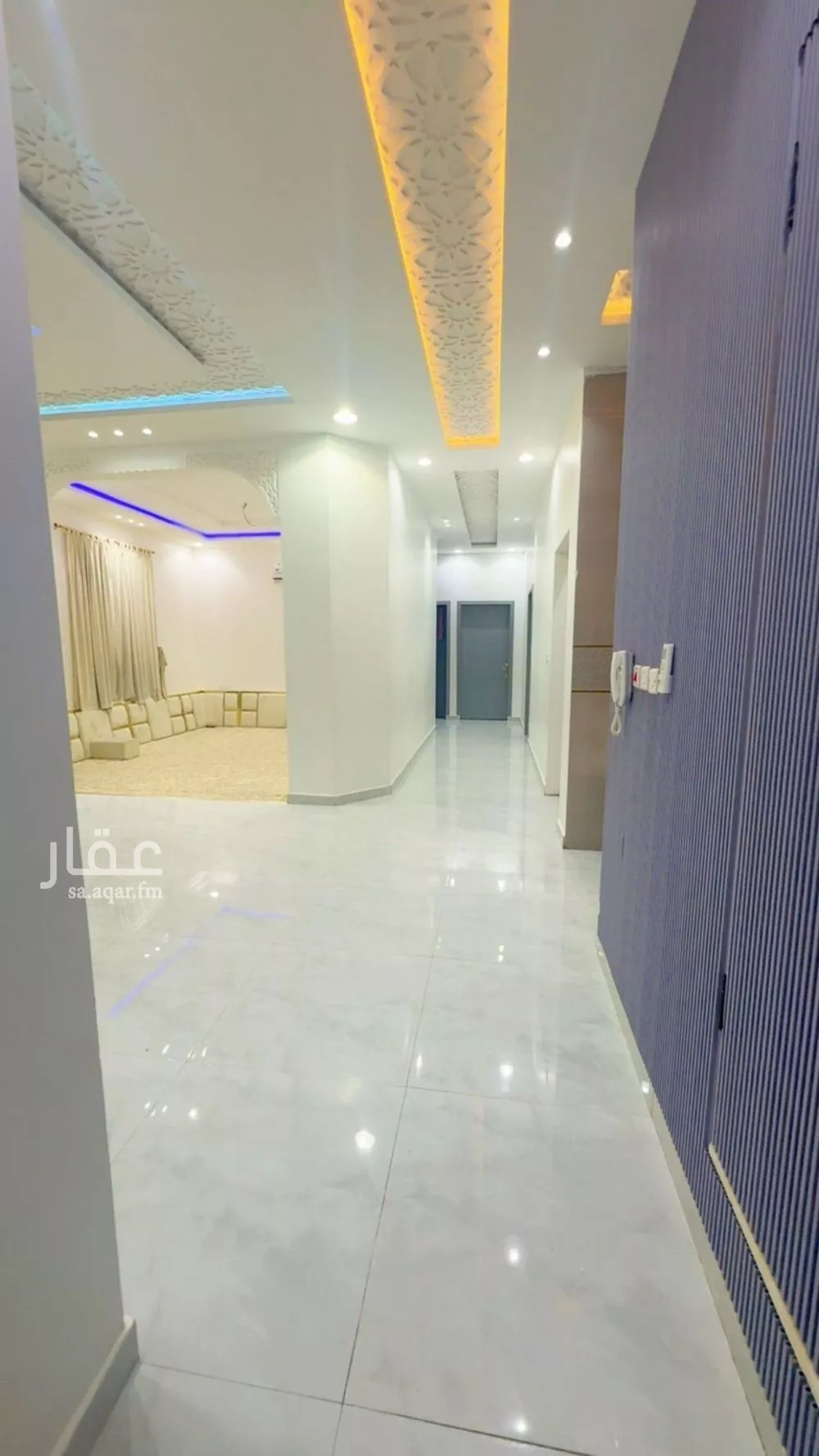 فيلا 6 غرف في الشرق 10