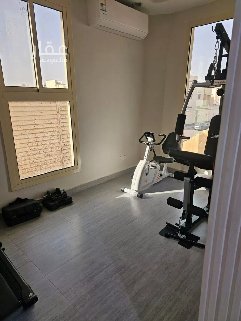 فيلا 8 غرف في الخليج 2