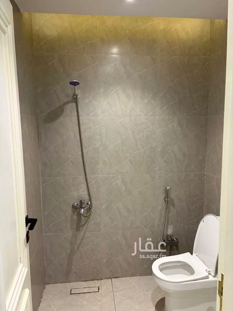 3 bedroom apartment in Dhahrat Namar 3