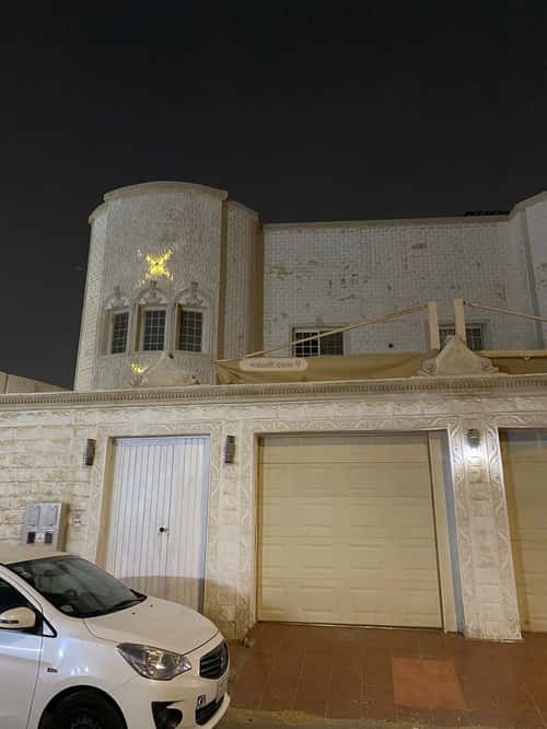 فيلا 4 غرف في الربوة 12