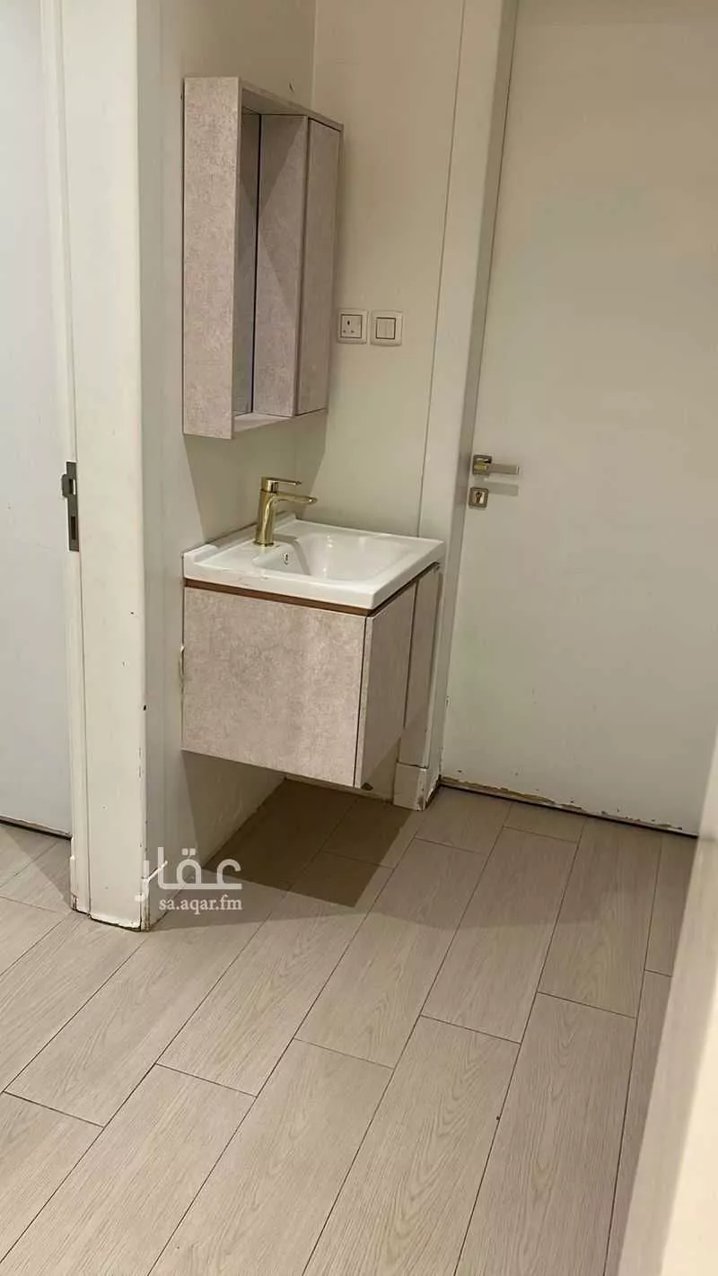 فيلا 3 غرف في العارض 4