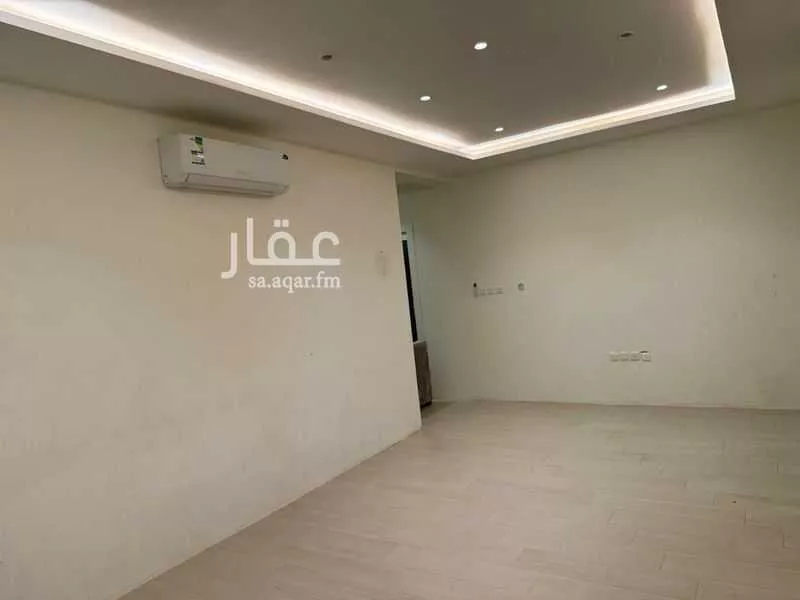 فيلا 3 غرف في العارض 6